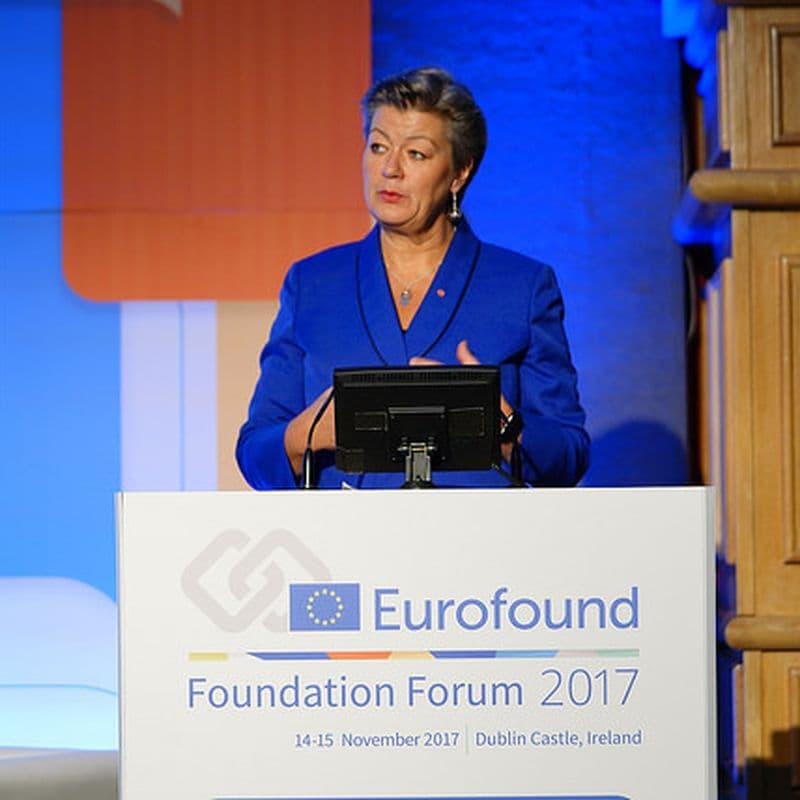 Converging economies, diverging societies? Upward convergence in the EU - Foundation Forum 2017