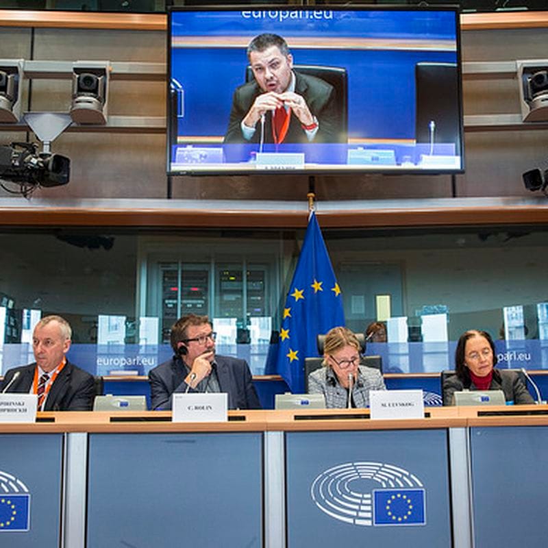 Changing working conditions in Europe: Moving towards better work: Overview report of Eurofound's sixth European Working Conditions Survey